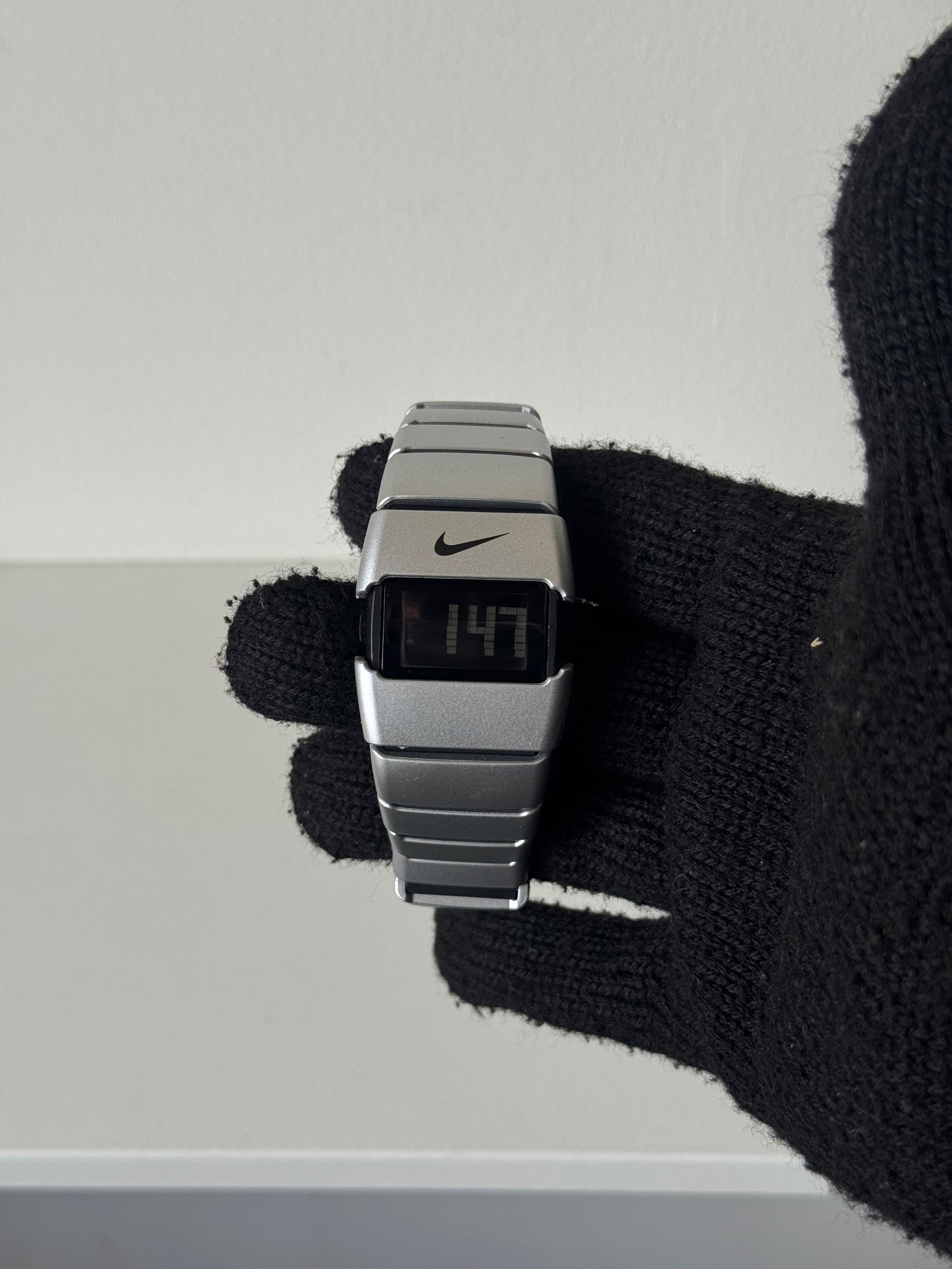 NIKE D-LINE ナイキ　ディーライン　腕時計 ナイキ Dライン クロノ ステンレススチール デジタル腕時計 - Etsy 日本