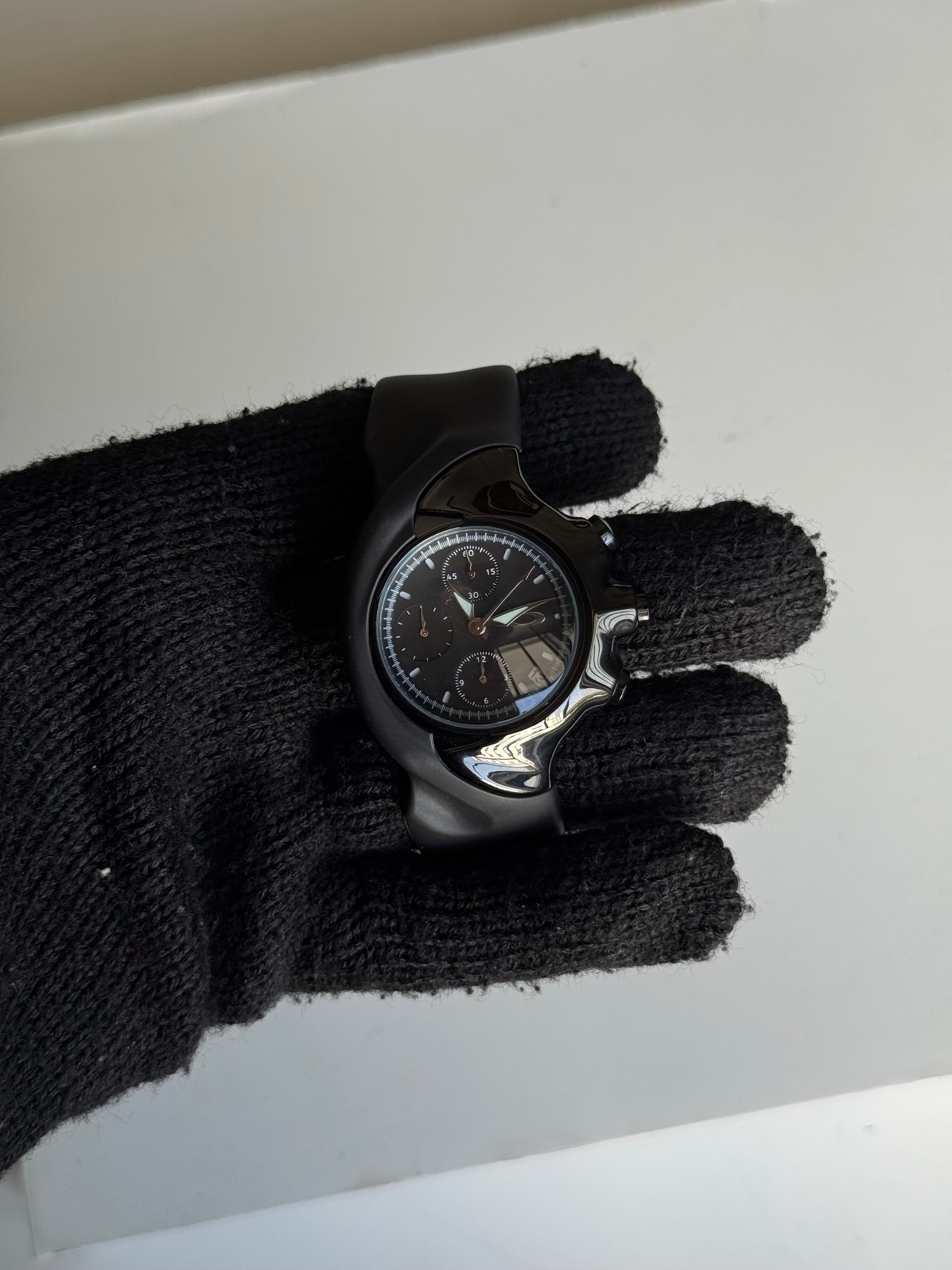 Oakley detonater watch