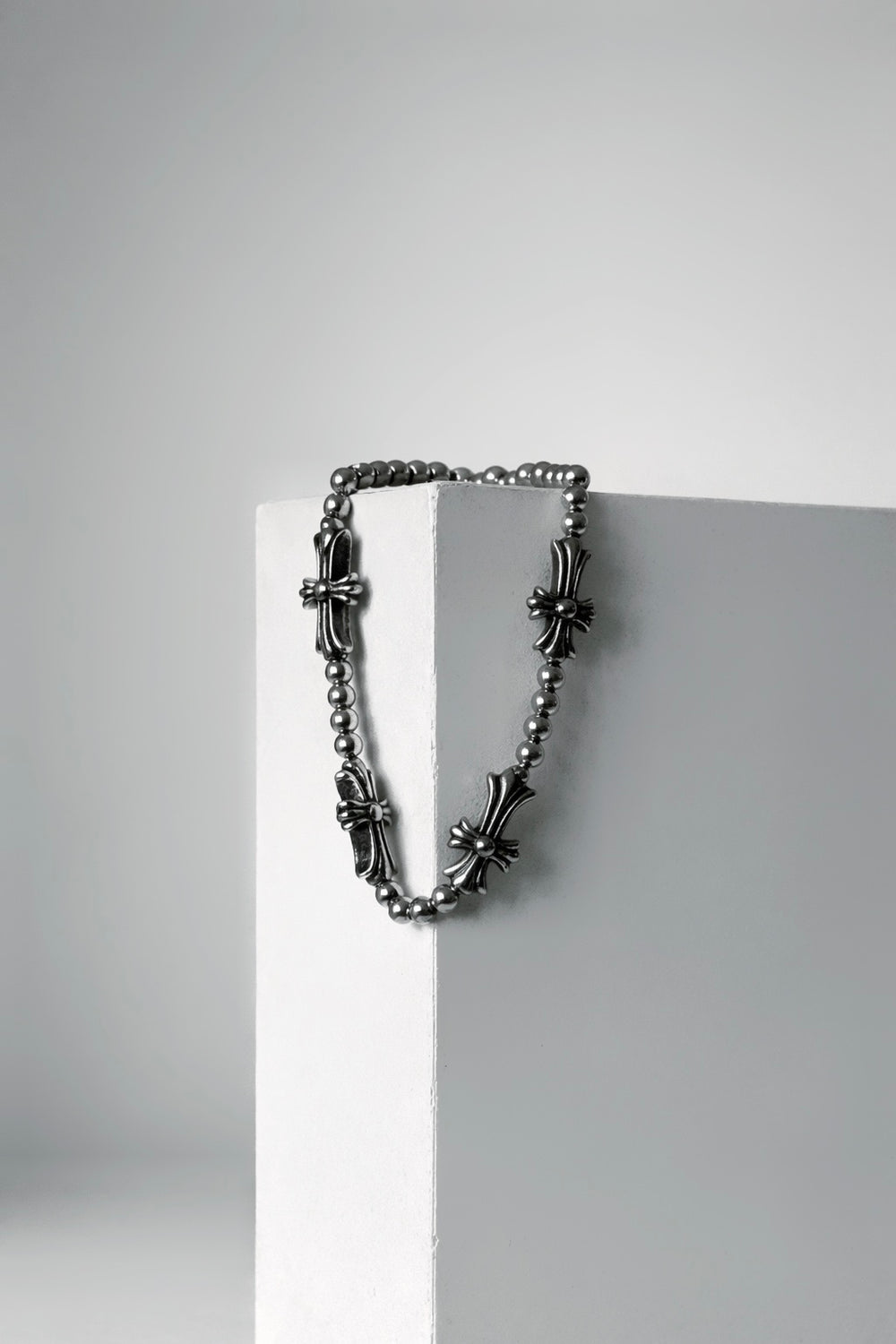 Chrome heart cross bead bracelet – Studio veyn