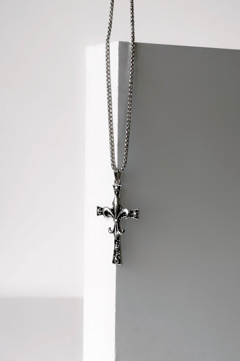 Fleur Cross-thumbmail-1