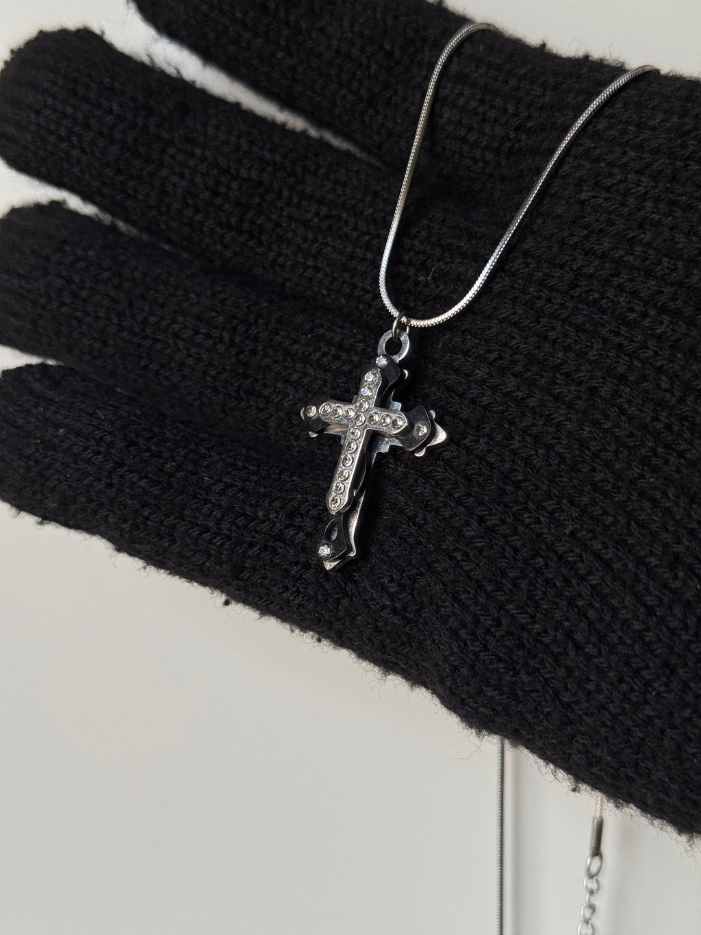 Black crystal cross chain