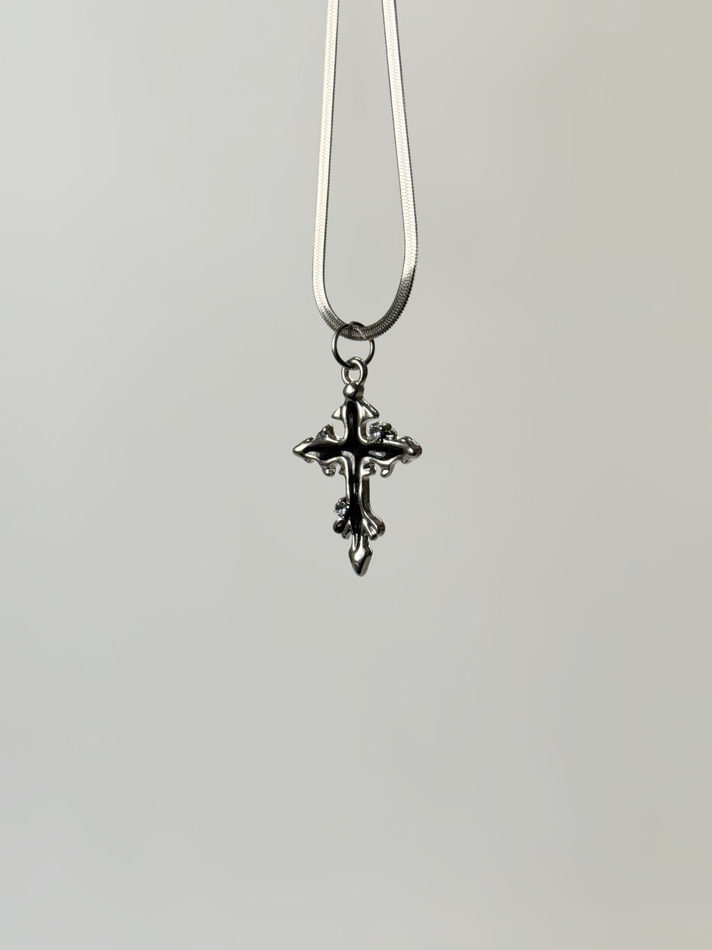 Silver toned black wax