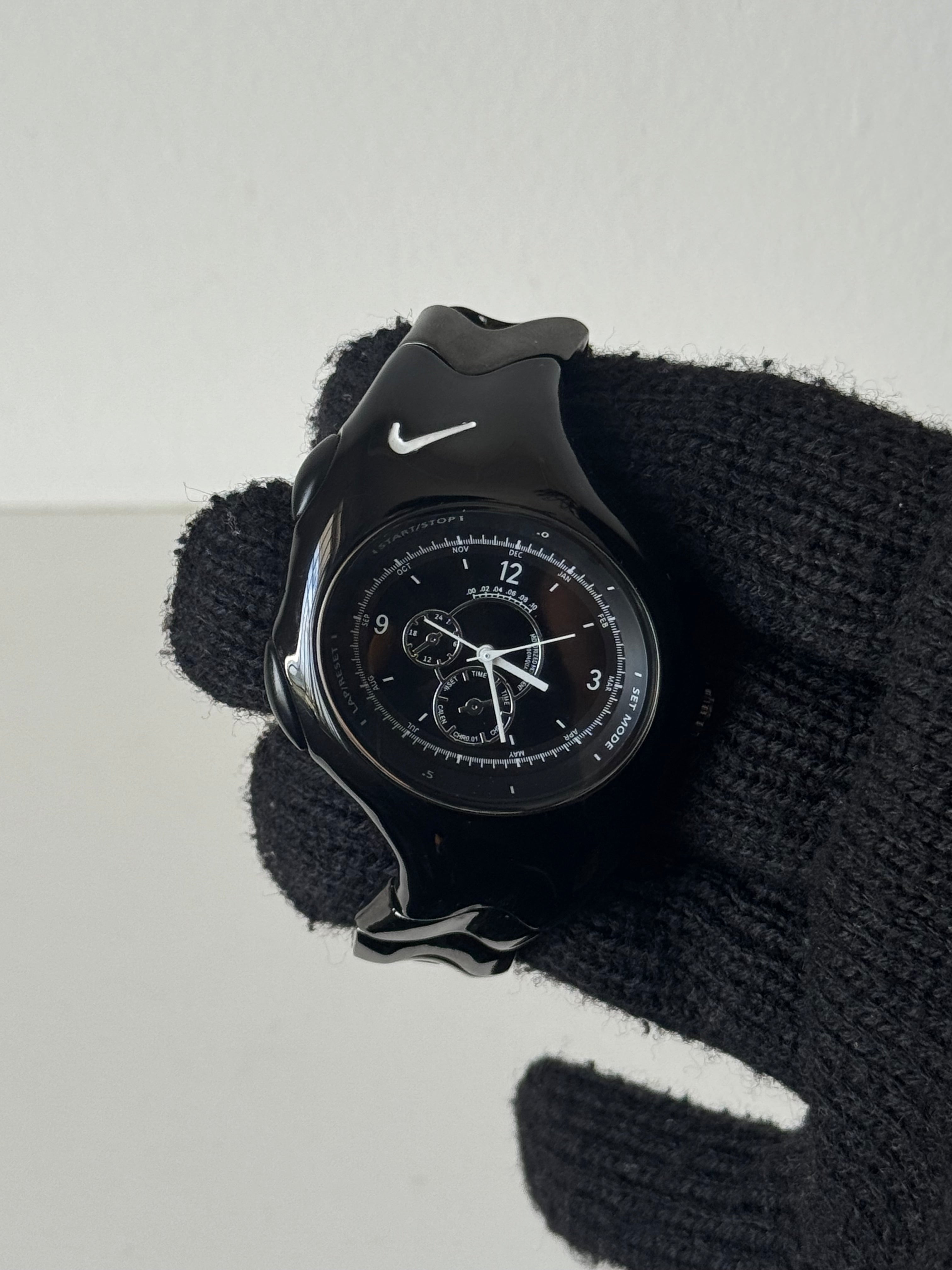 Glossy Nike triax-thumbmail-2