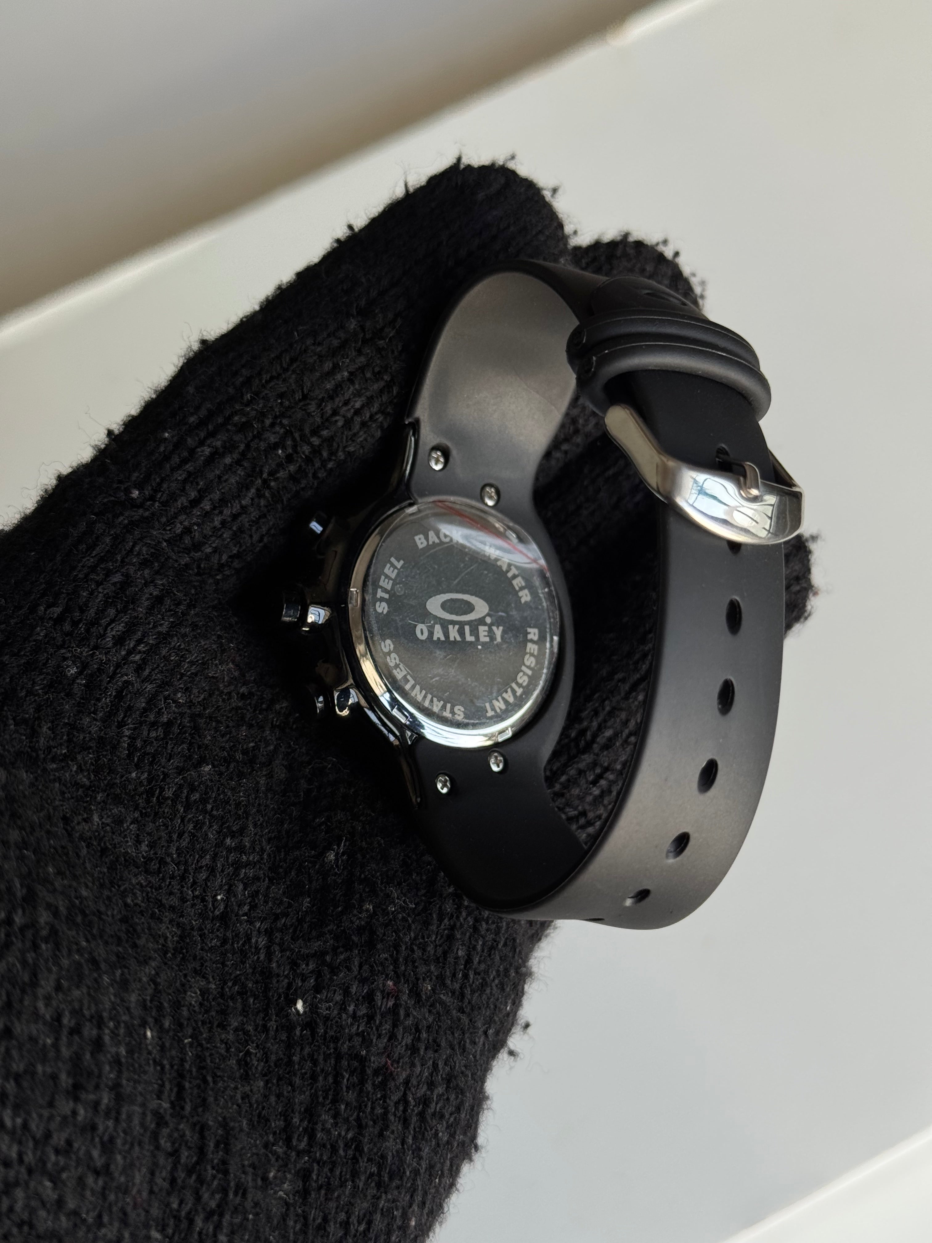Oakley detonater watch – Studio veyn
