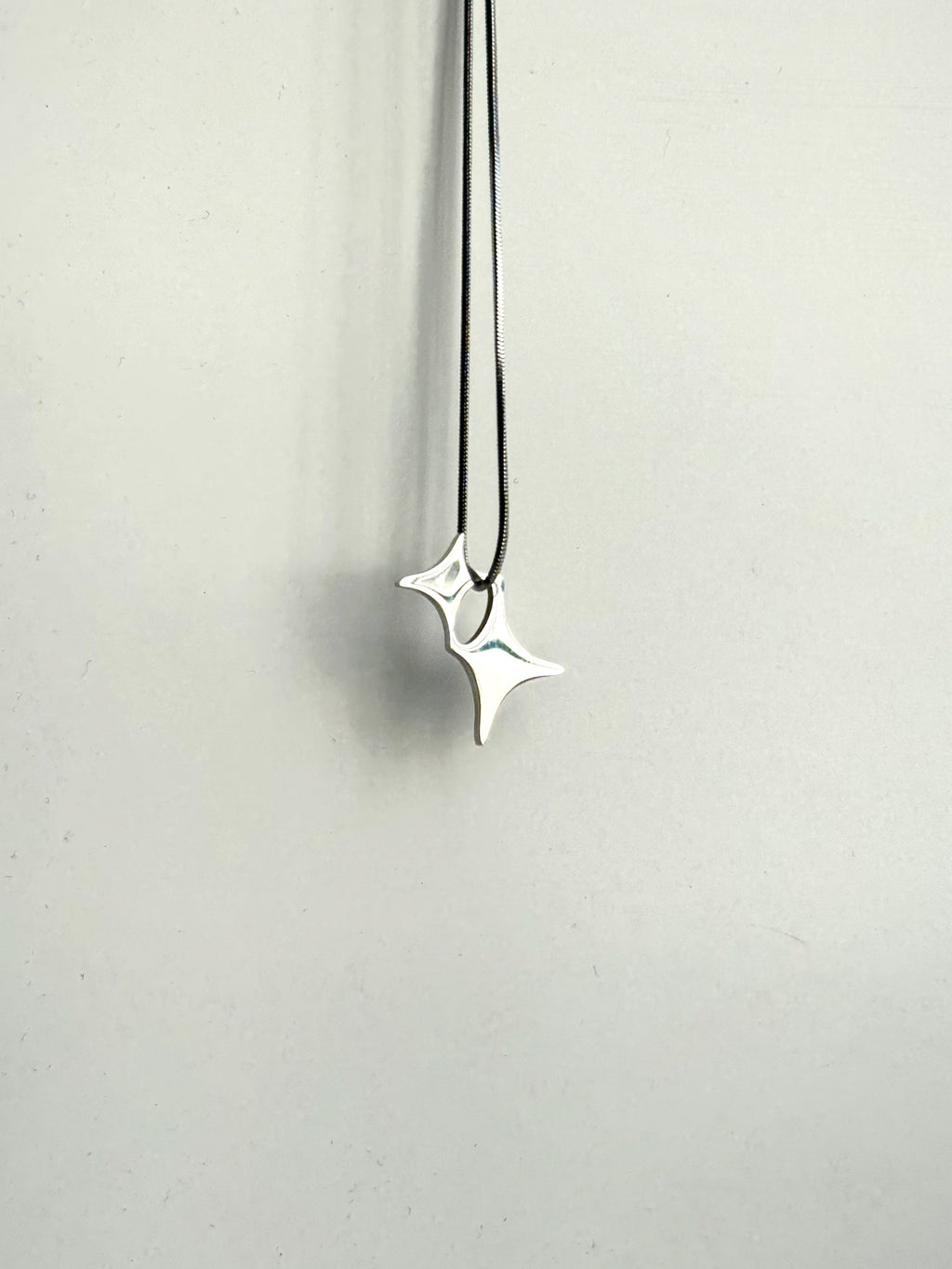 Double start pendant chain