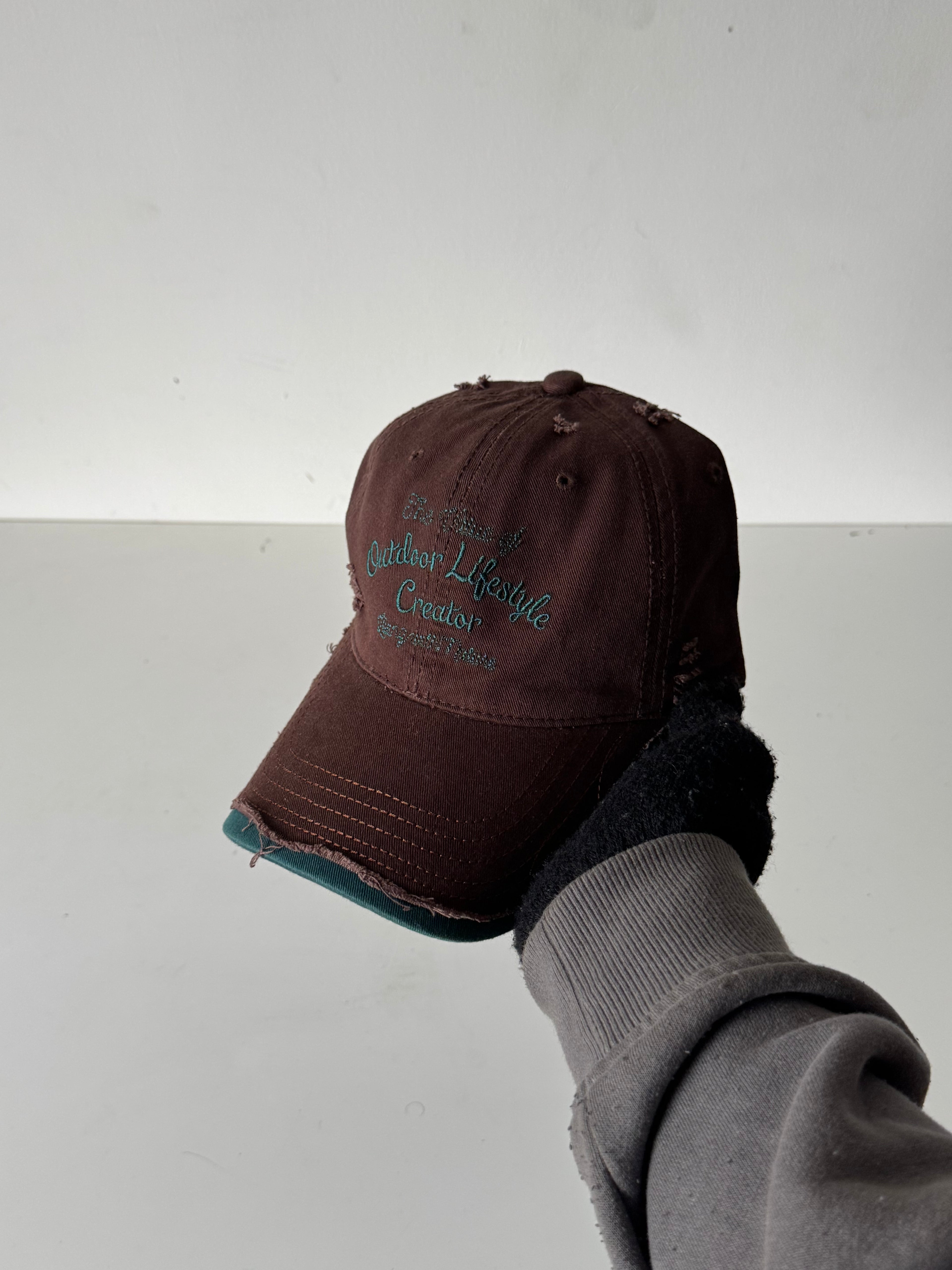 Y2K distress cap