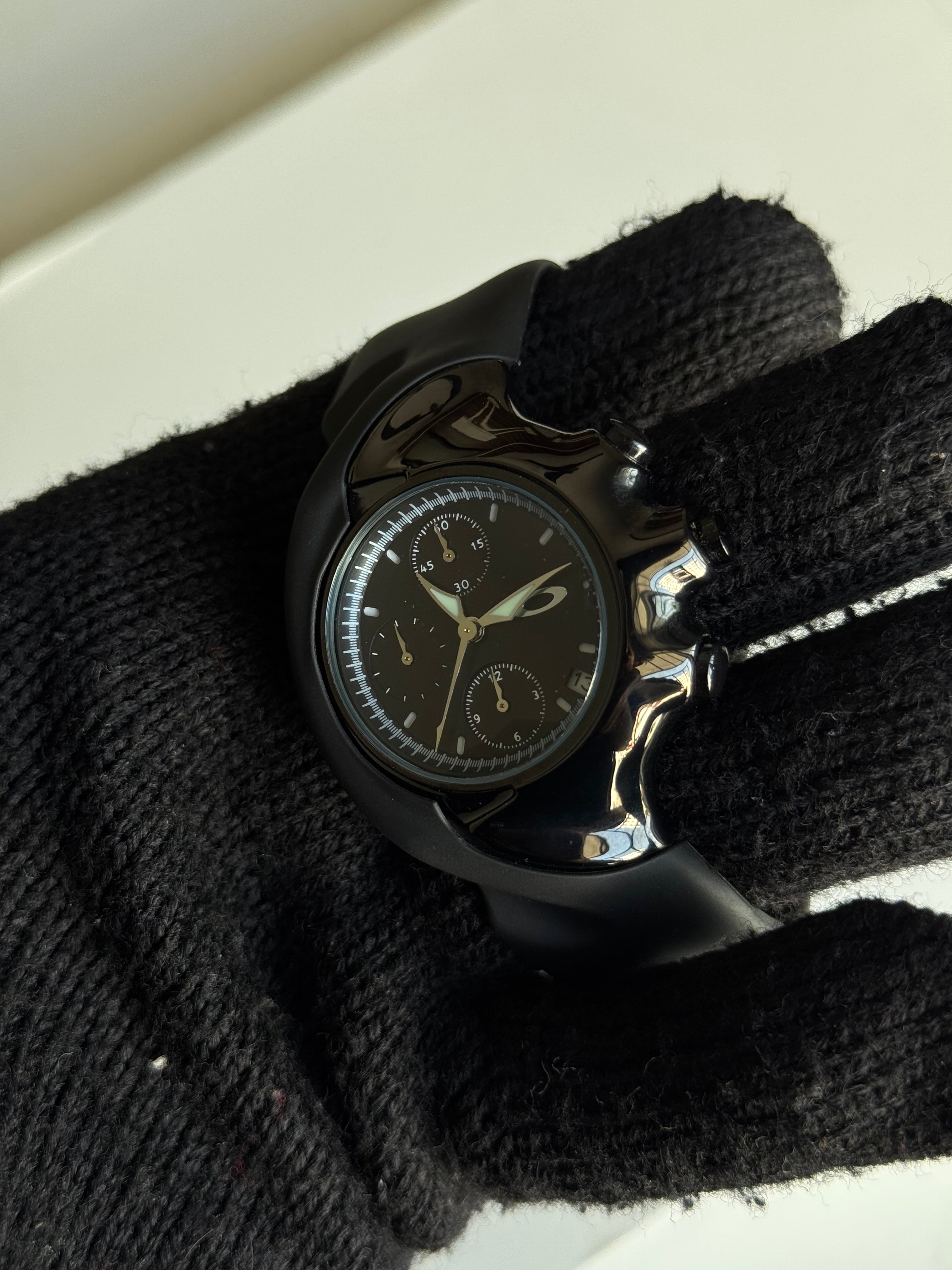 Oakley detonater watch