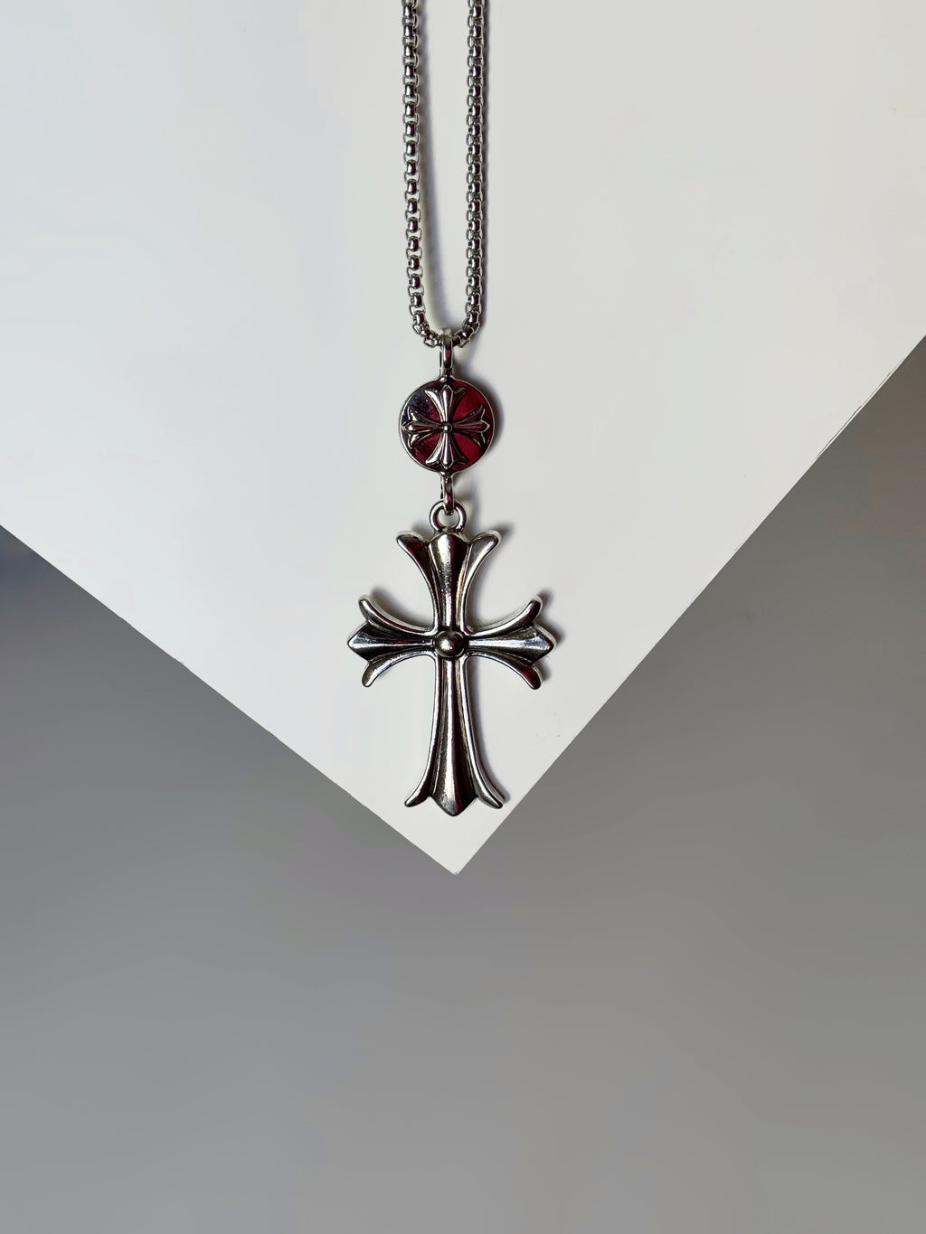 Cross of chrome