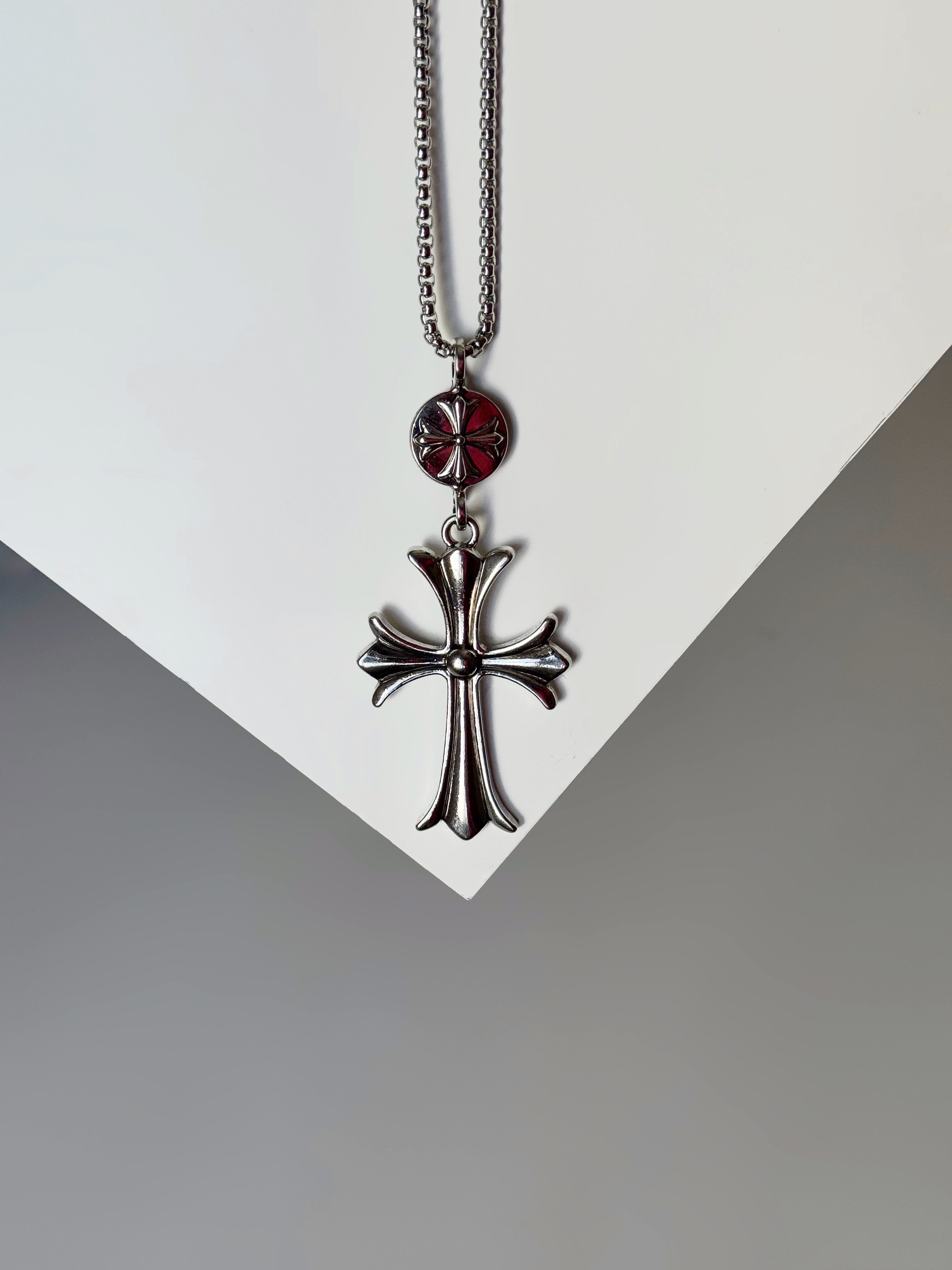 Cross of chrome
