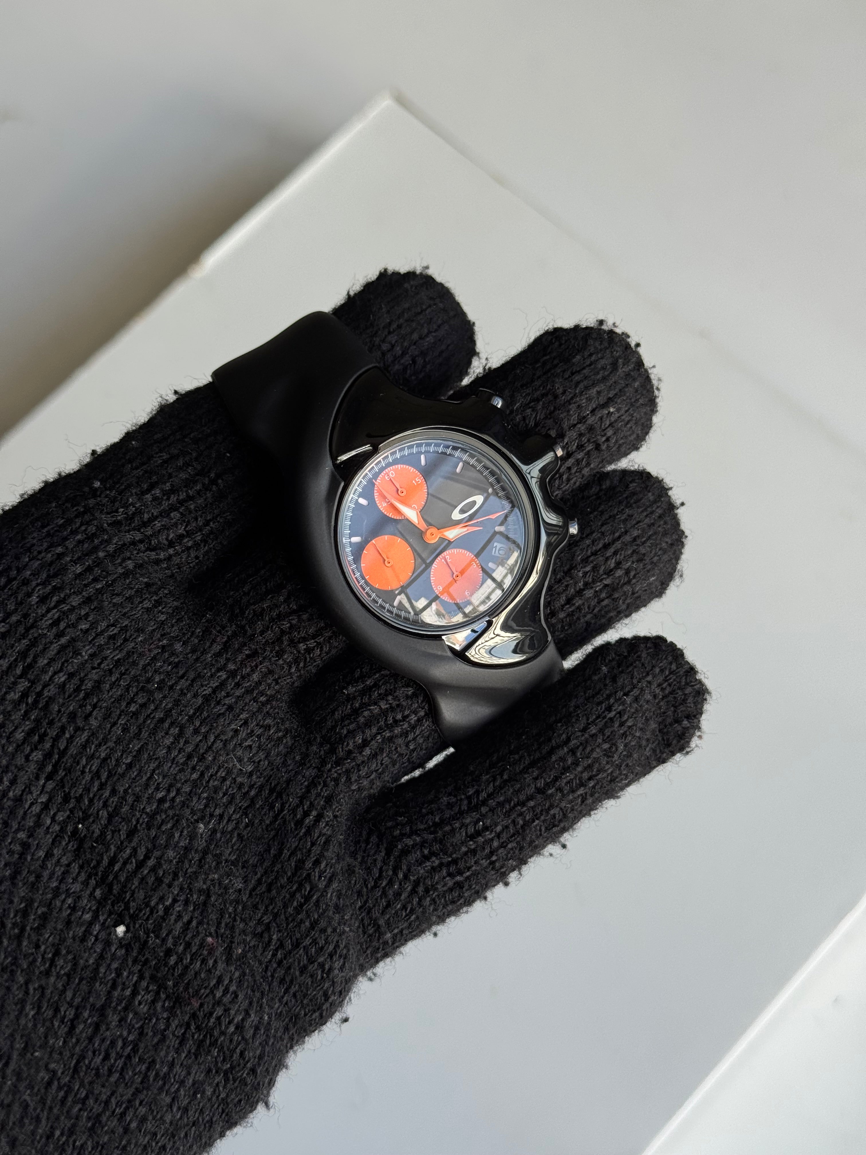 Oakley detonator watch-thumbmail-3