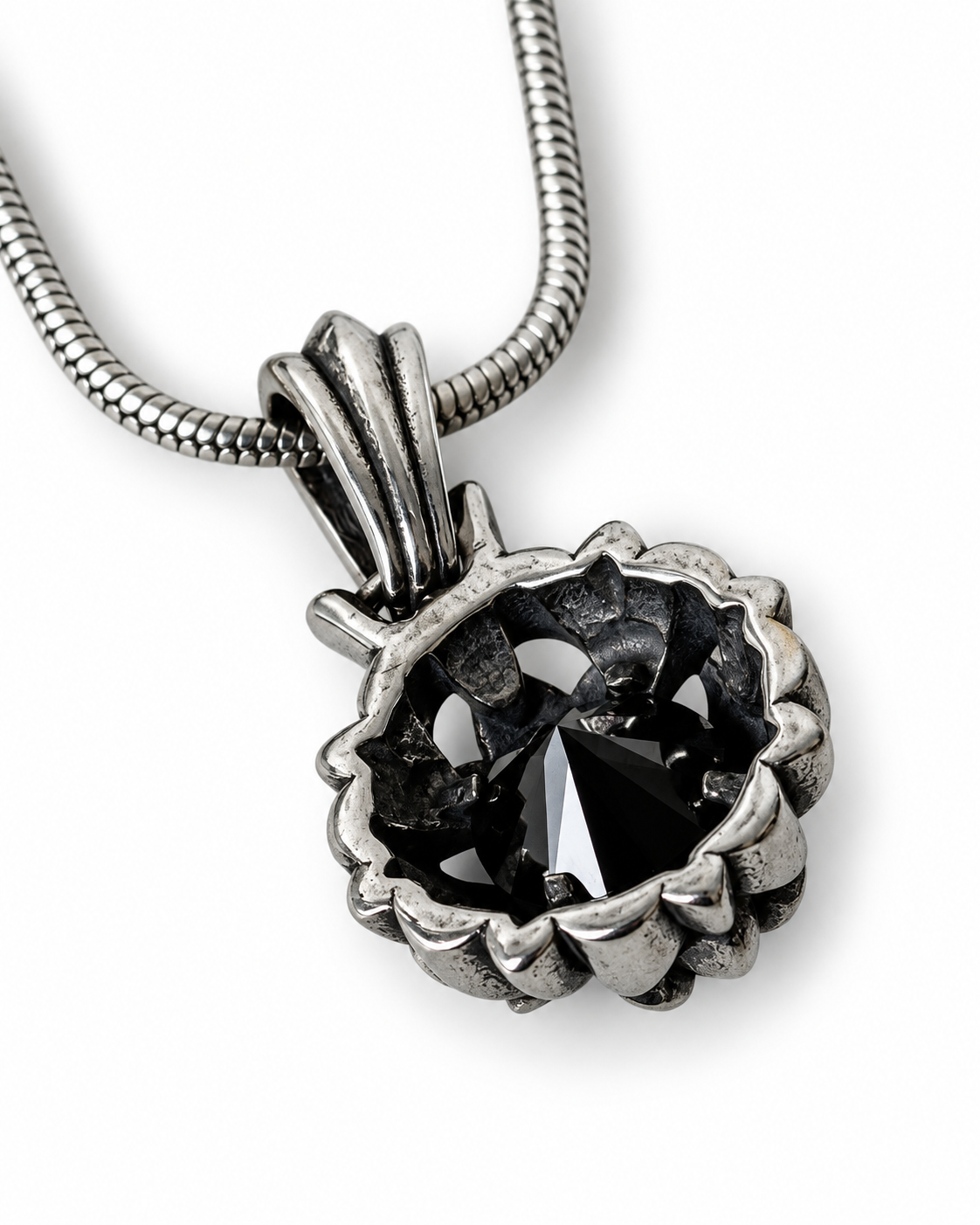 Noir bloom-thumbmail-3