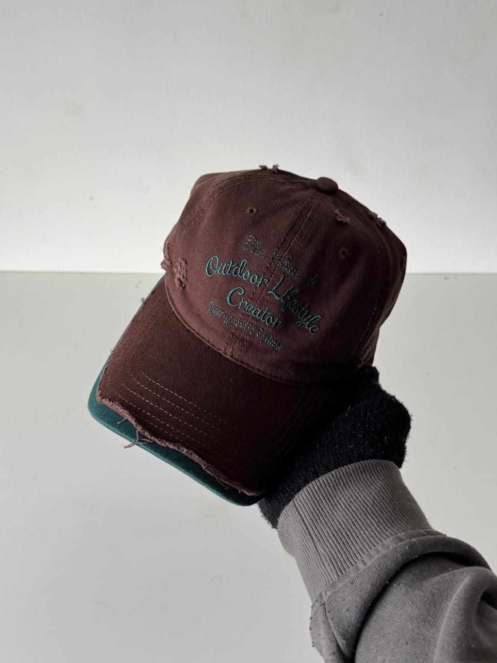 Y2K distress cap