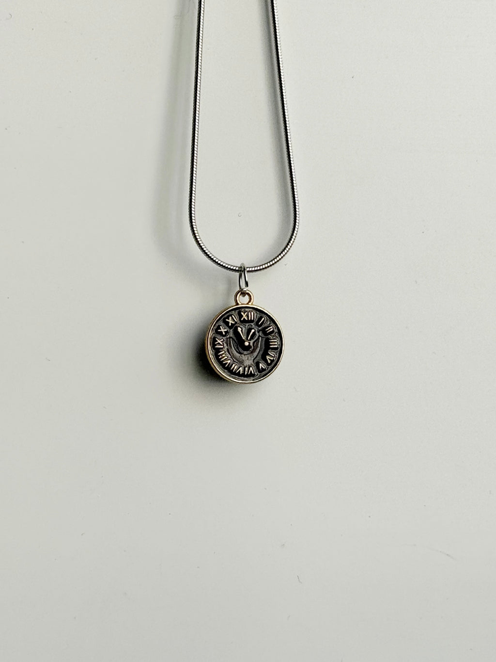 Timepiece pendant chain
