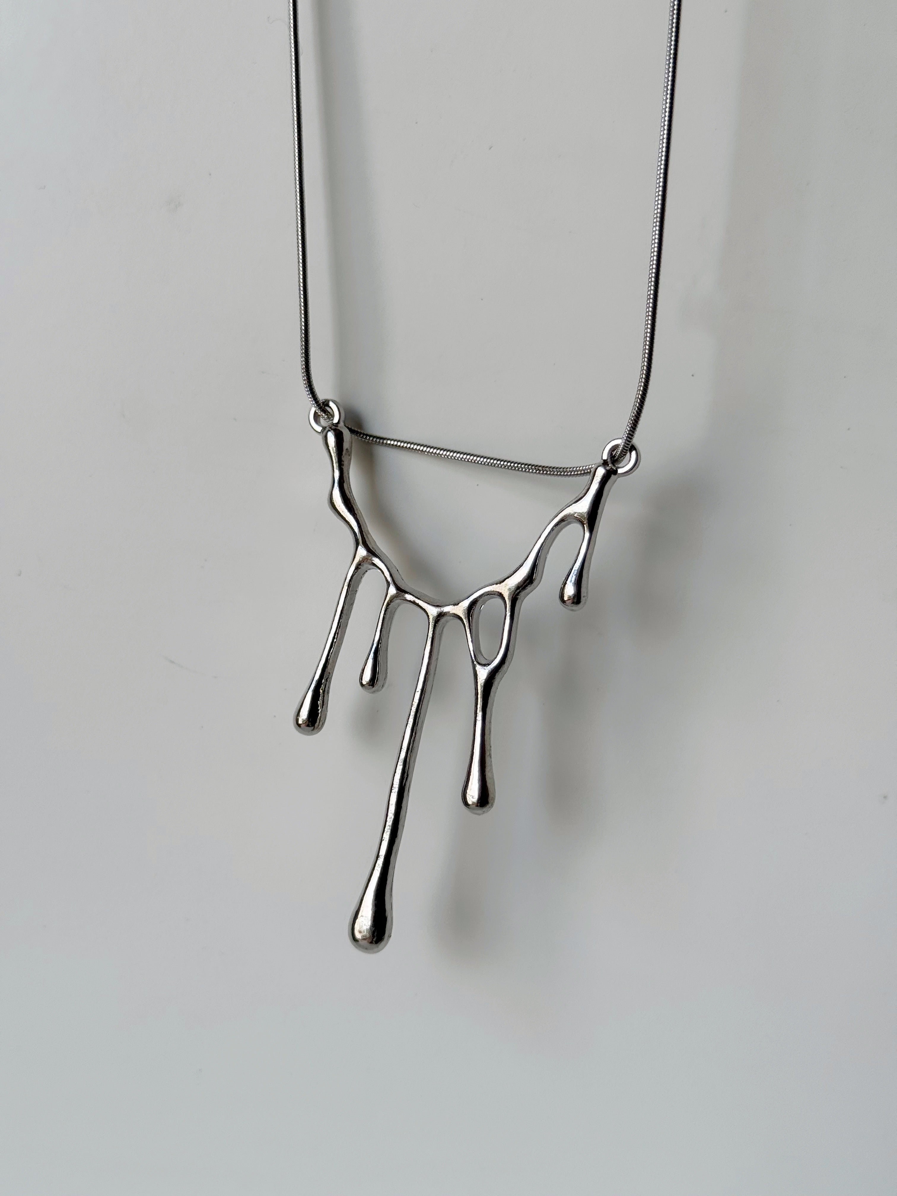 Y2K drip pendant chain