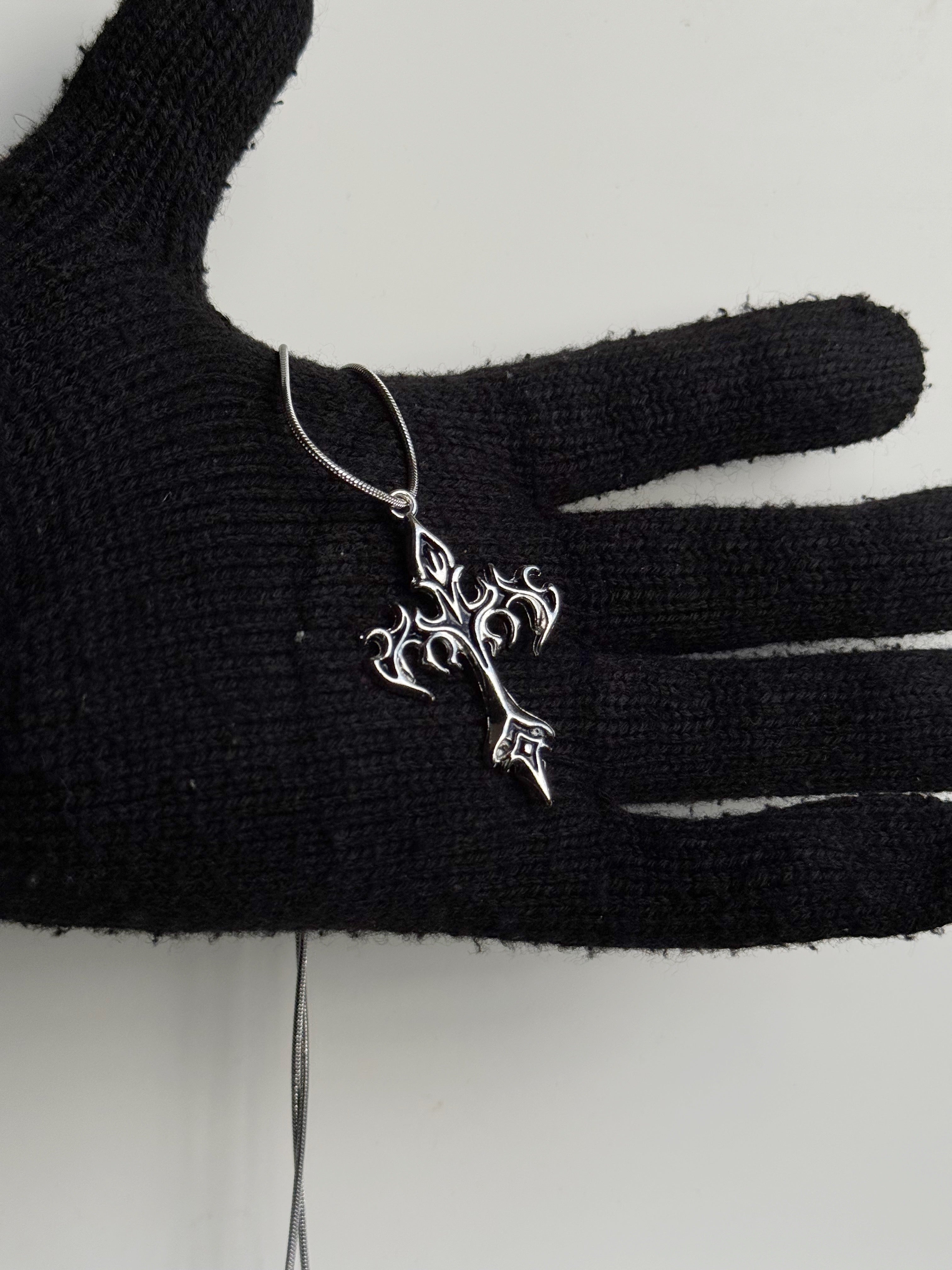 Flame gothic cross pendant