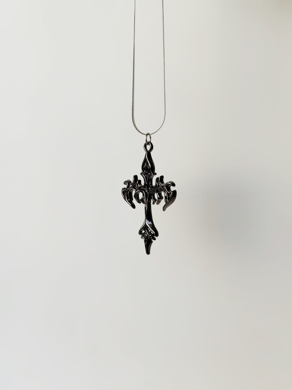 GOTHIC CROSS PENDANT