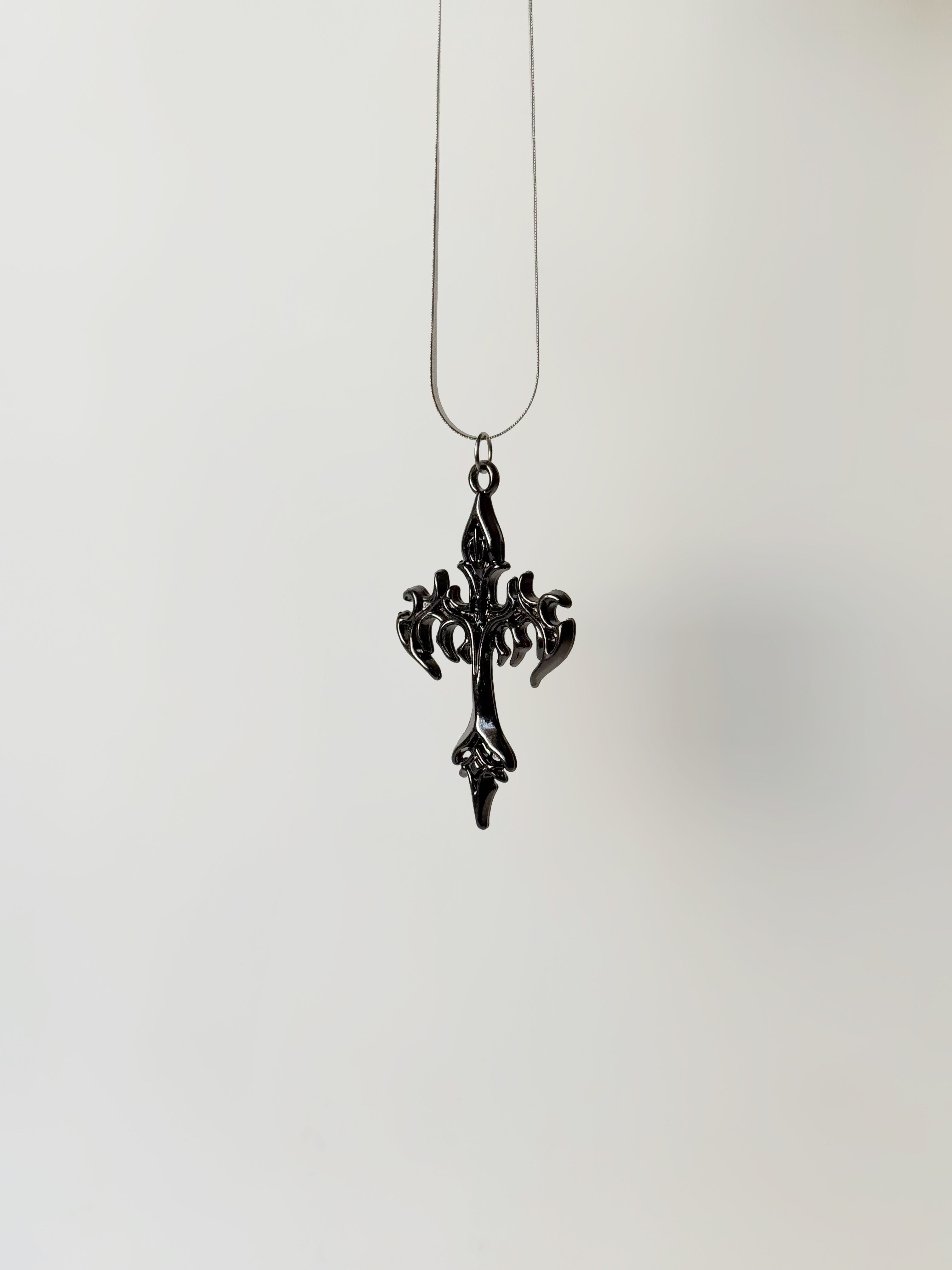 GOTHIC CROSS PENDANT