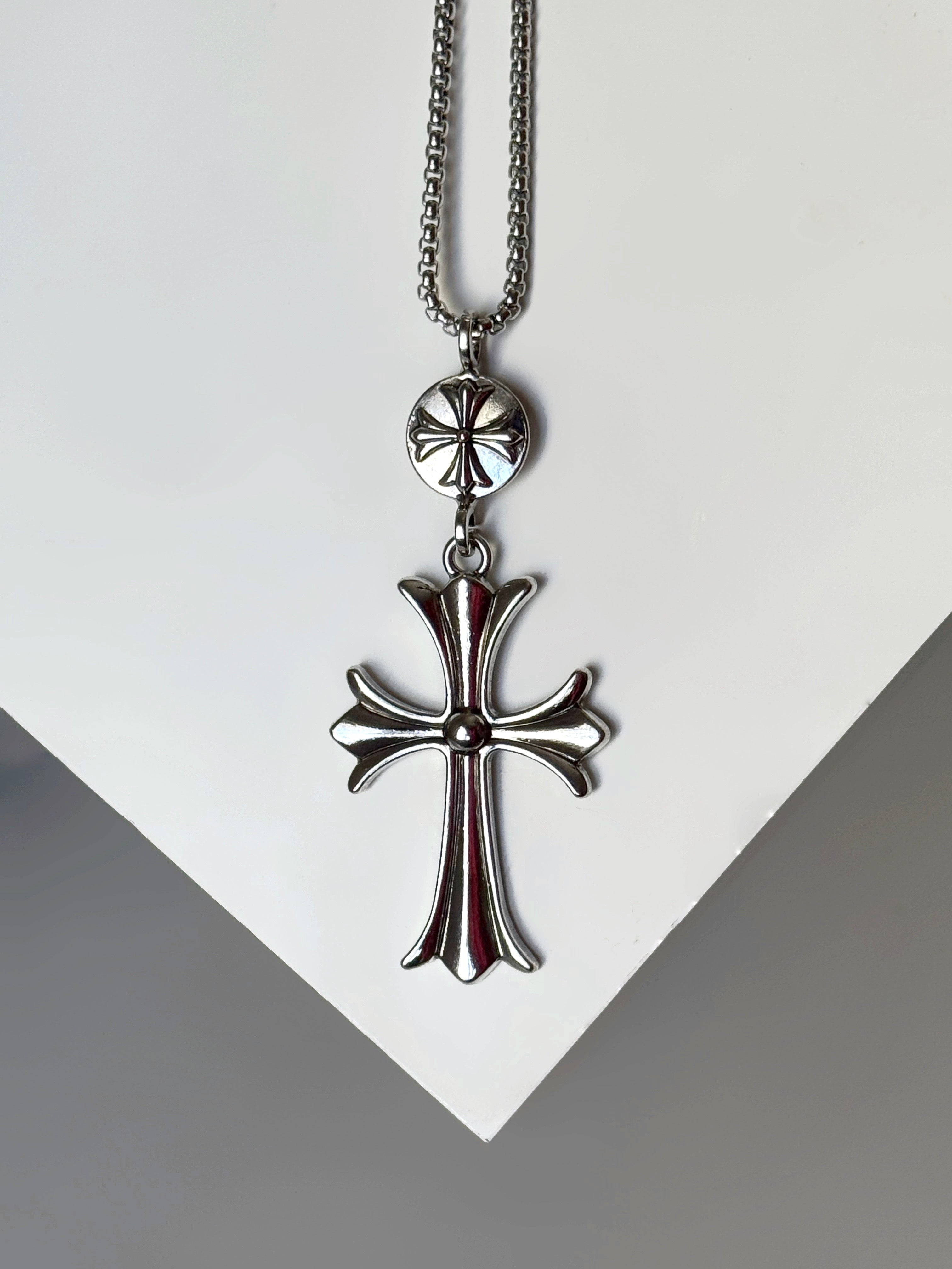 Cross of chrome