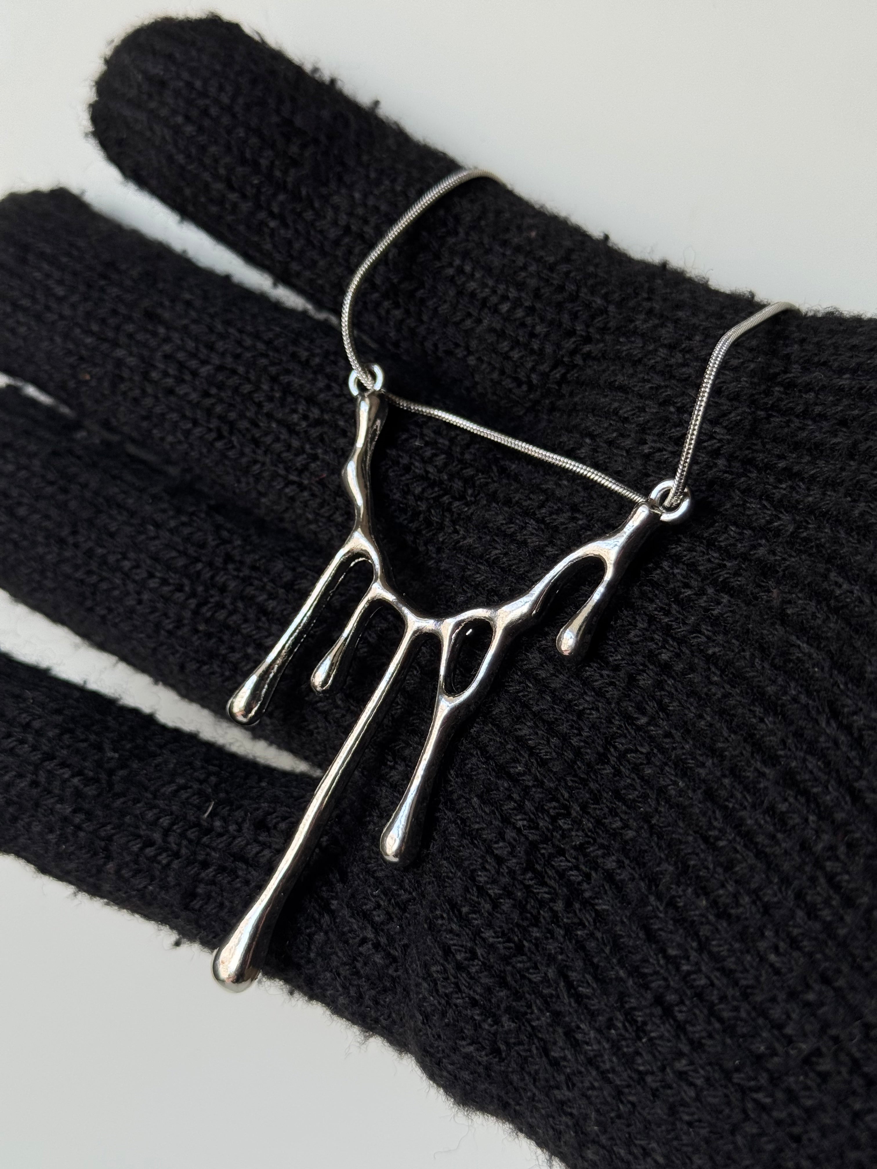 Y2K drip pendant chain