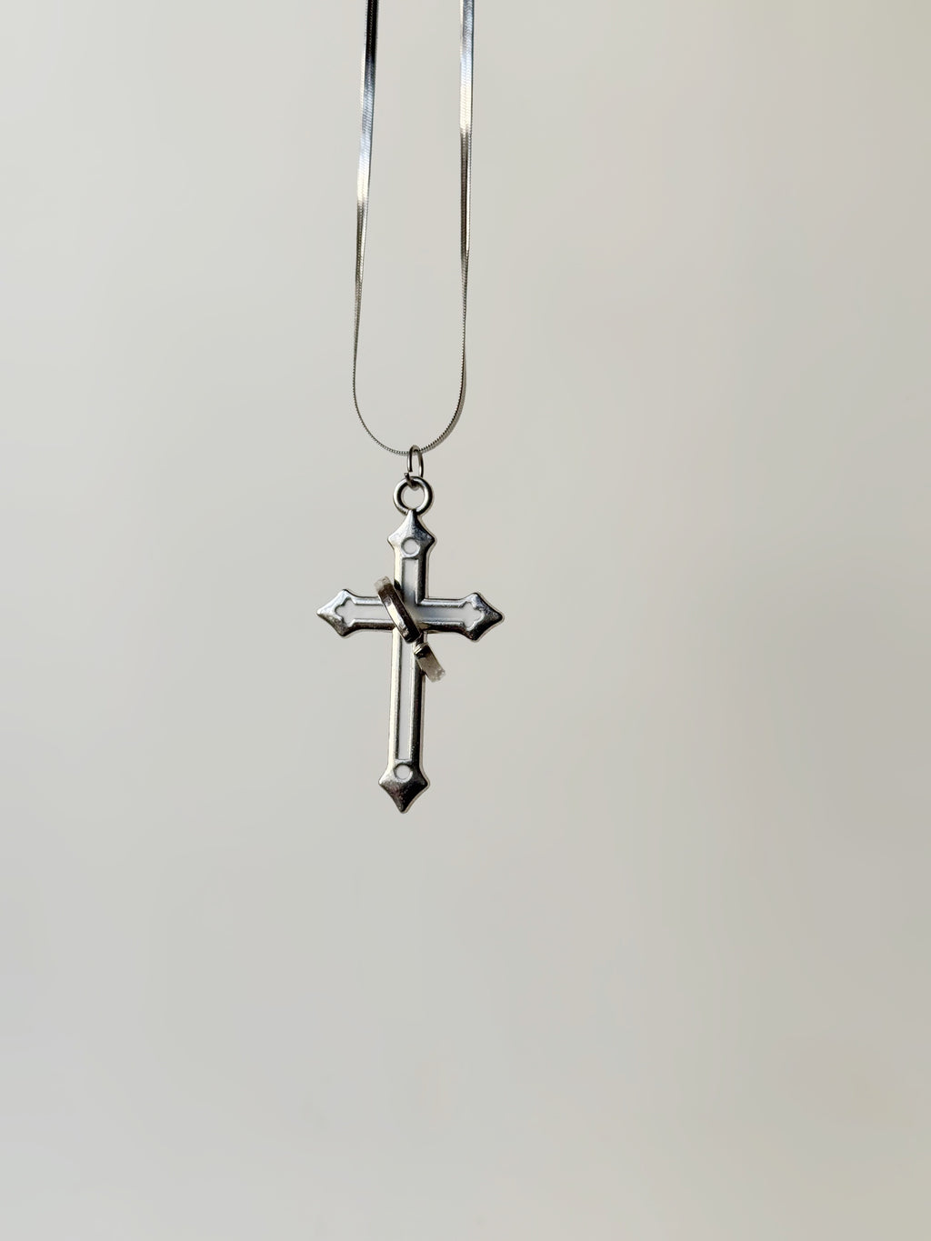 SILVER TONED CROSS PENDANT