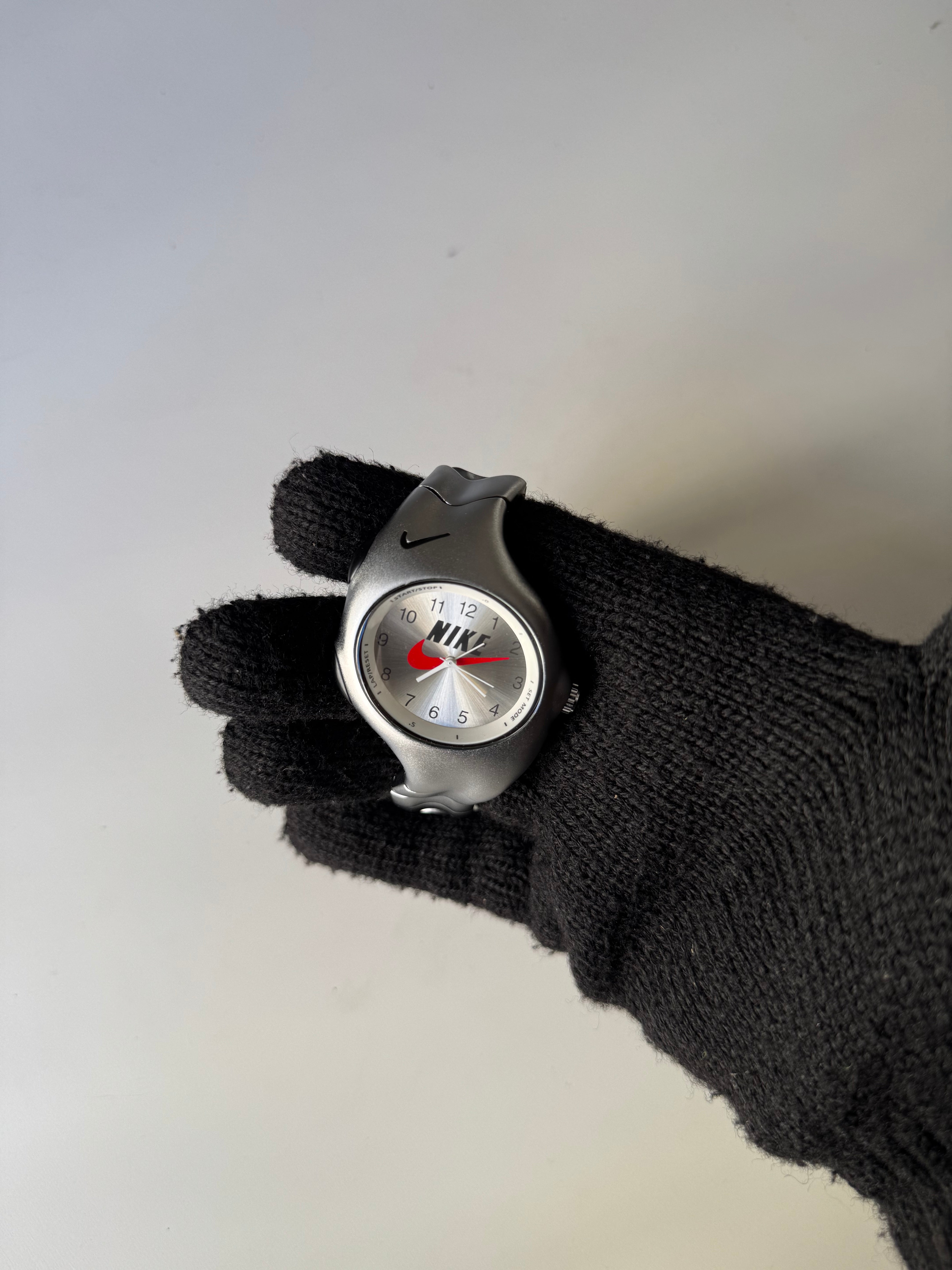 Nike retro watch-thumbmail-2